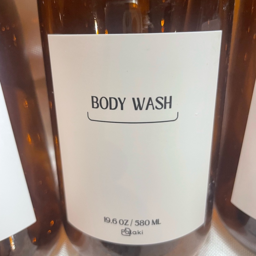 Shampoo, Body Wash & Conditioner Set . Empty bottles to place your products in. - Picture 3 of 6